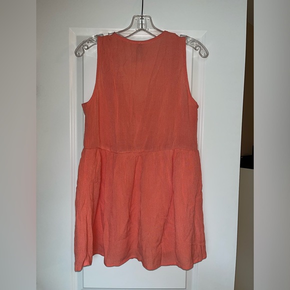 Seraphine Coral Embroidered Maternity & Nursing Top US 6 - Picture 2 of 3